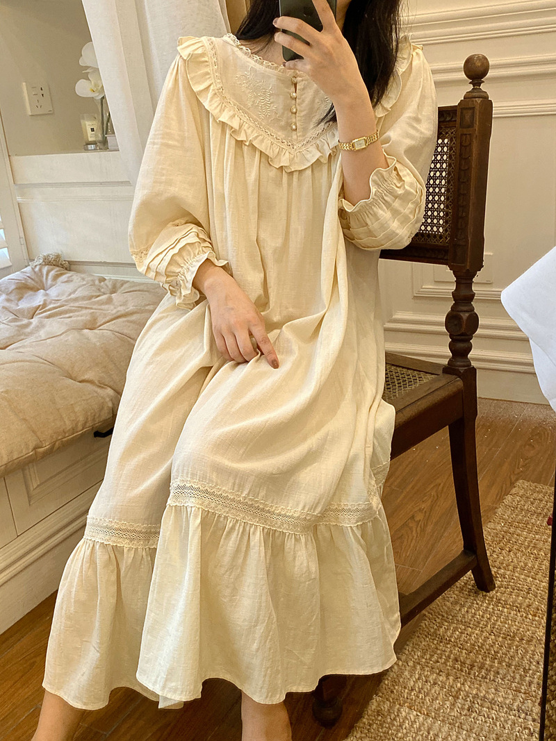 Title 4, Vintage Court Style Nightdress Long Princess Style