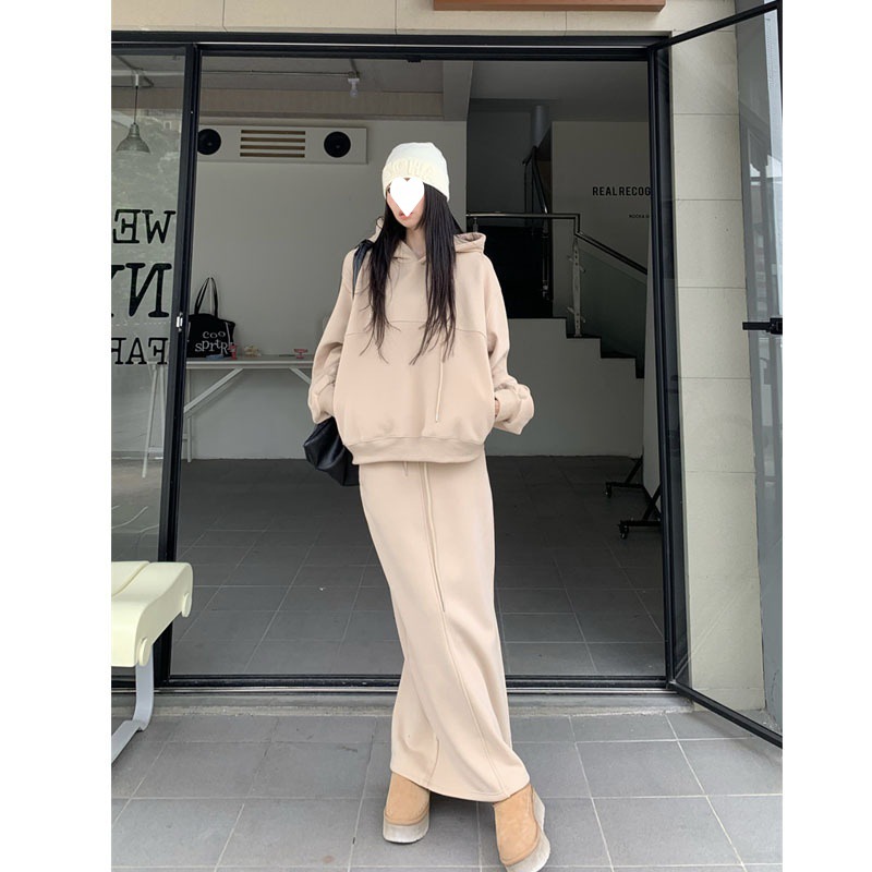 Title 4, Winter Comfortable Velvet Sweater Skirt Suit