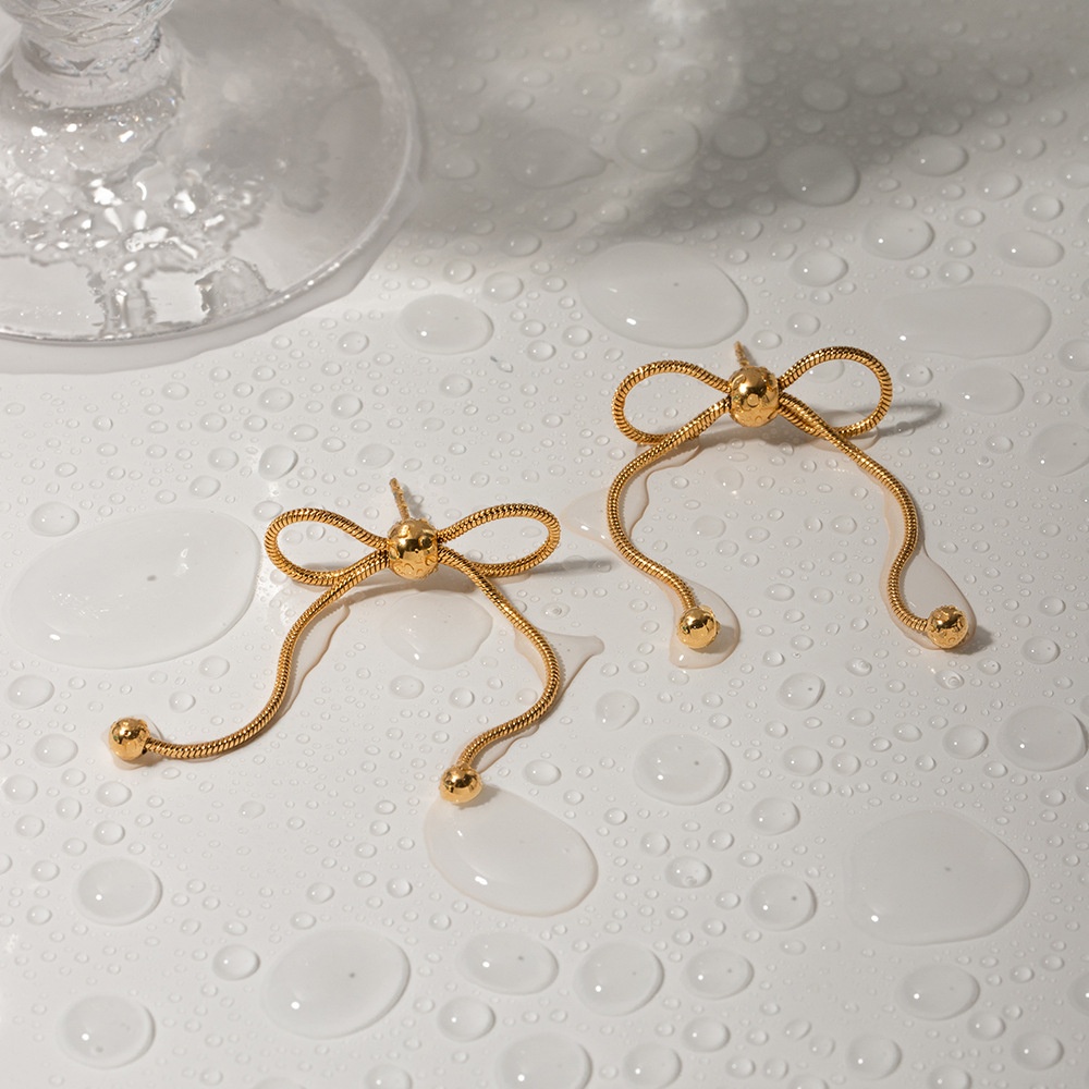 European And American Butterfly Design Sense Bends And Hitches Earrings Niche High Sense
