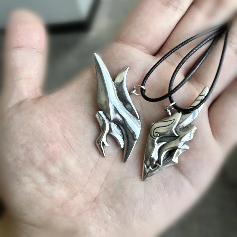 European And American New Personality Mask Lovers Necklace