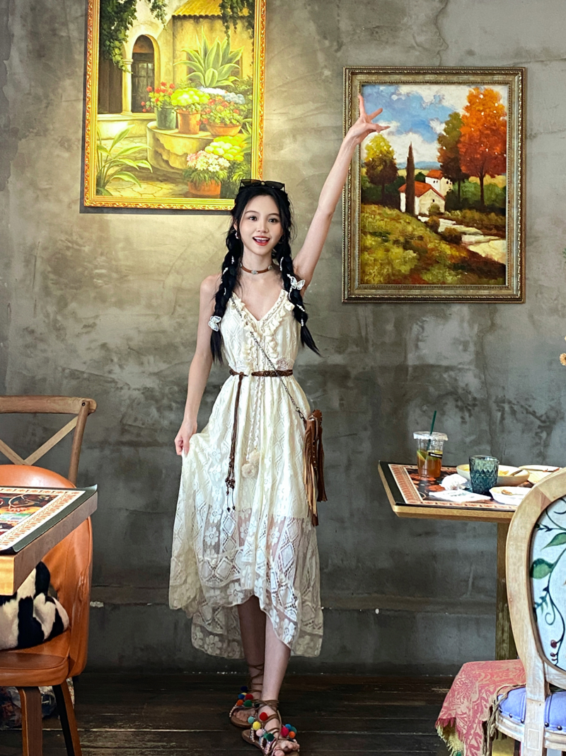 Women's Retro Hollow Batwing Sleeve Top