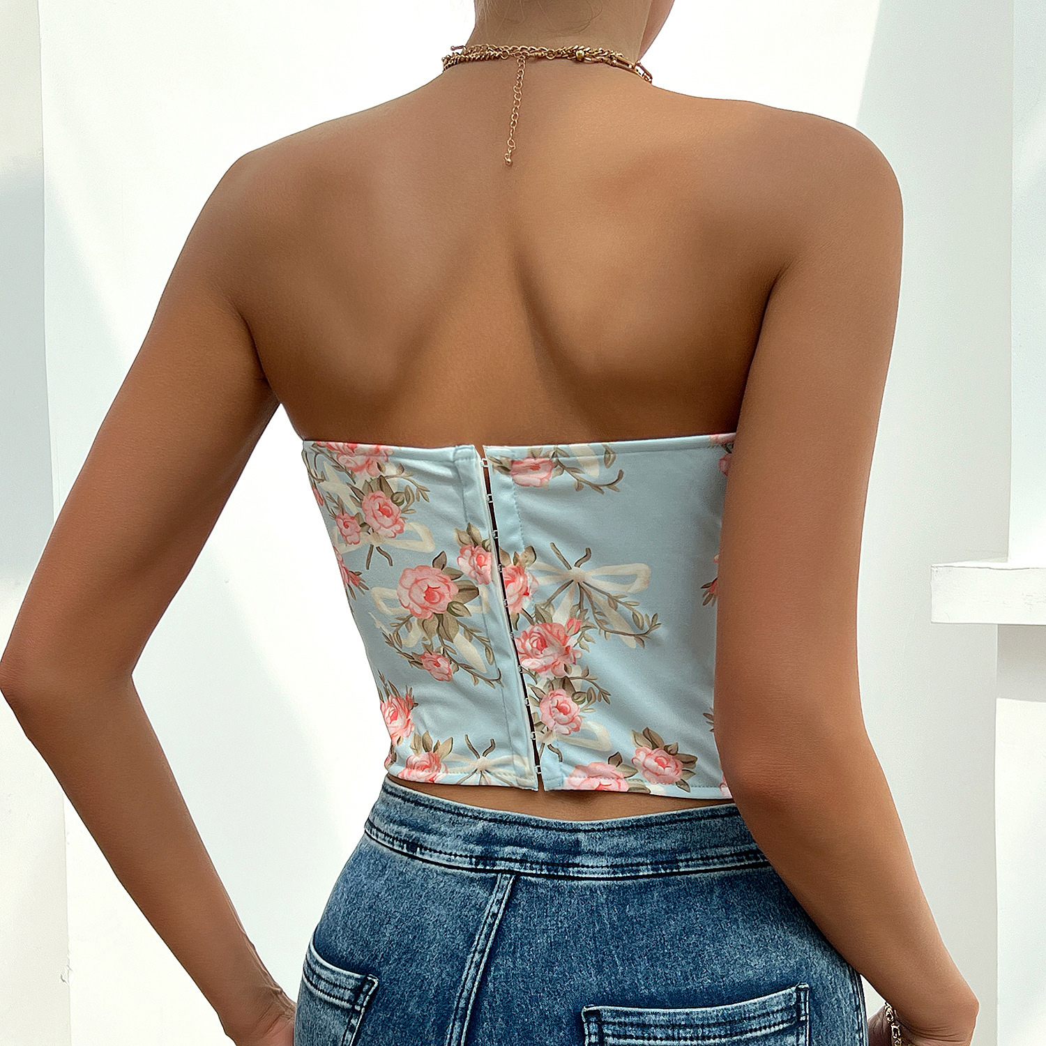 Title 11, Sexy Hot Girl Low-cut Backless Flower Wrapped C...