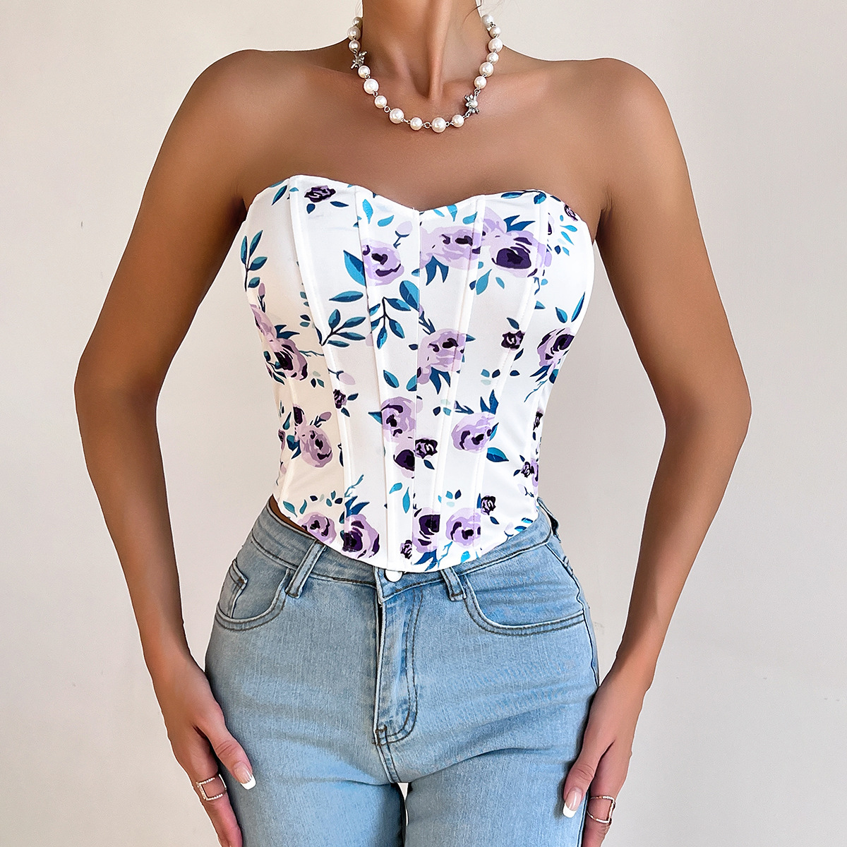 Title 34, Sexy Hot Girl Low-cut Backless Flower Wrapped C...