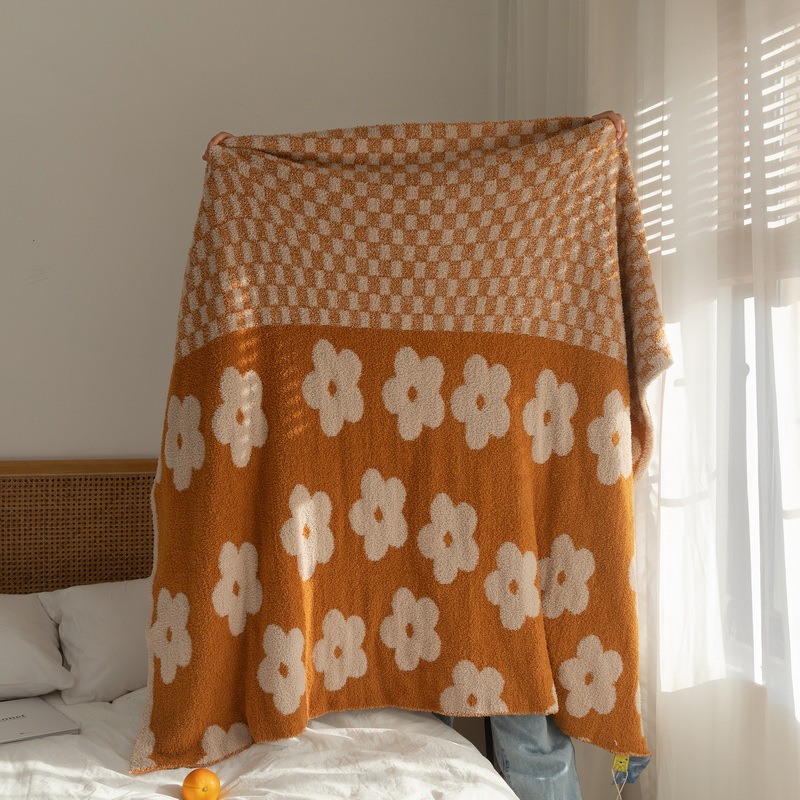 2402180752560329900 - Comfortable Warm Thickened Casual Plaid Blanket
