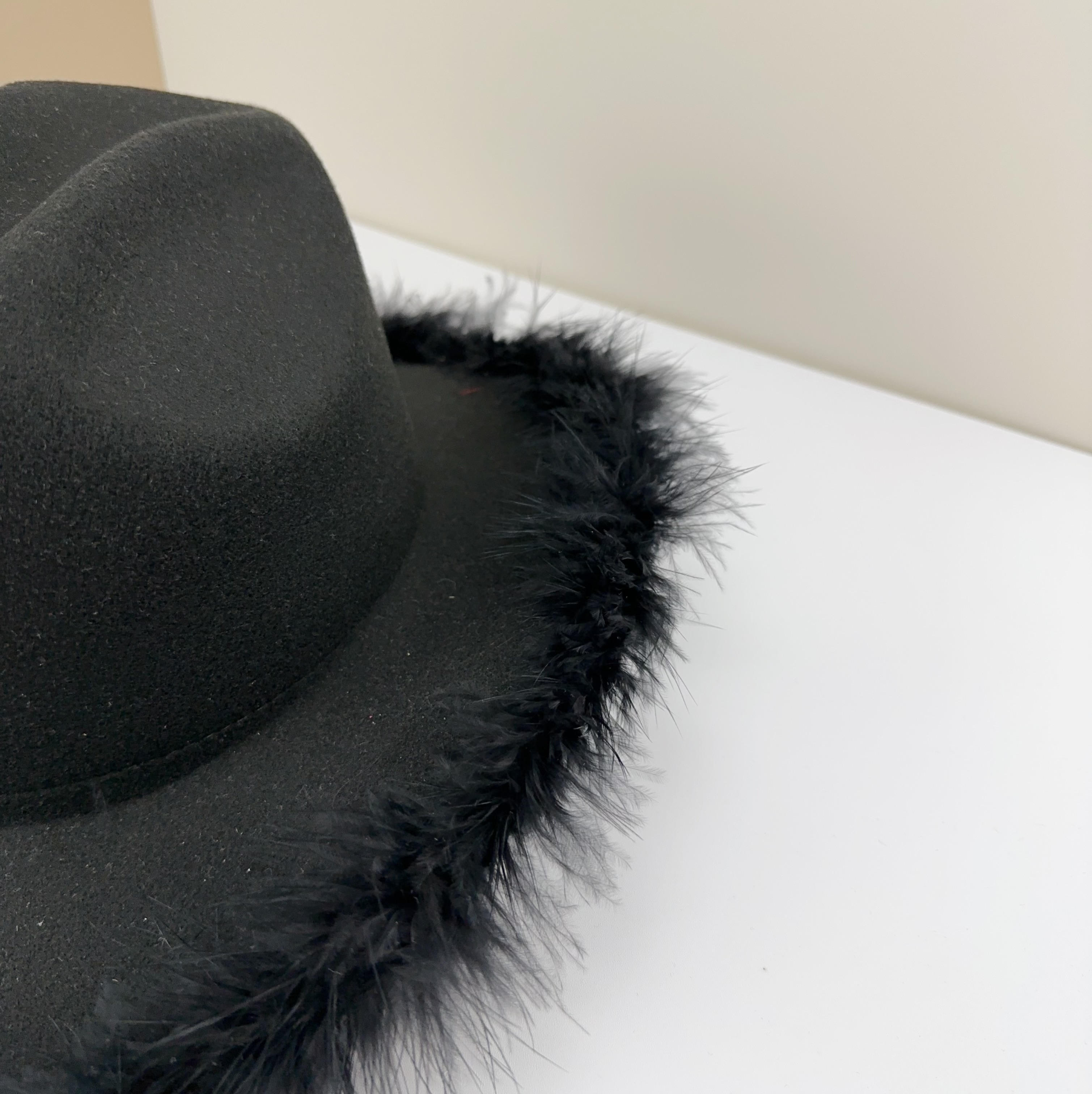 Broad-Brimmed Hat - Feather Brimmed Woolen Hat