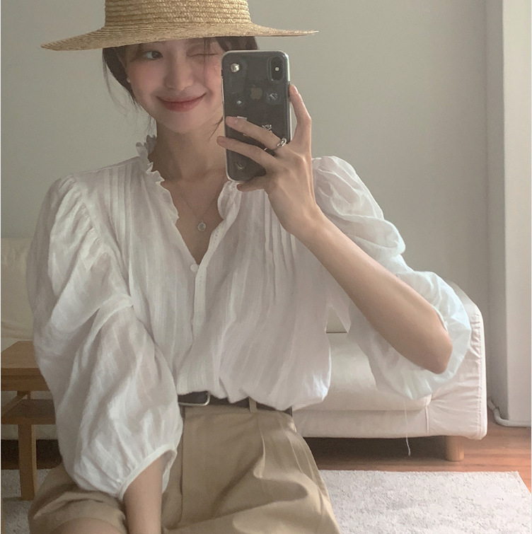 Sweet Ruffled V-neck Solid Color Top