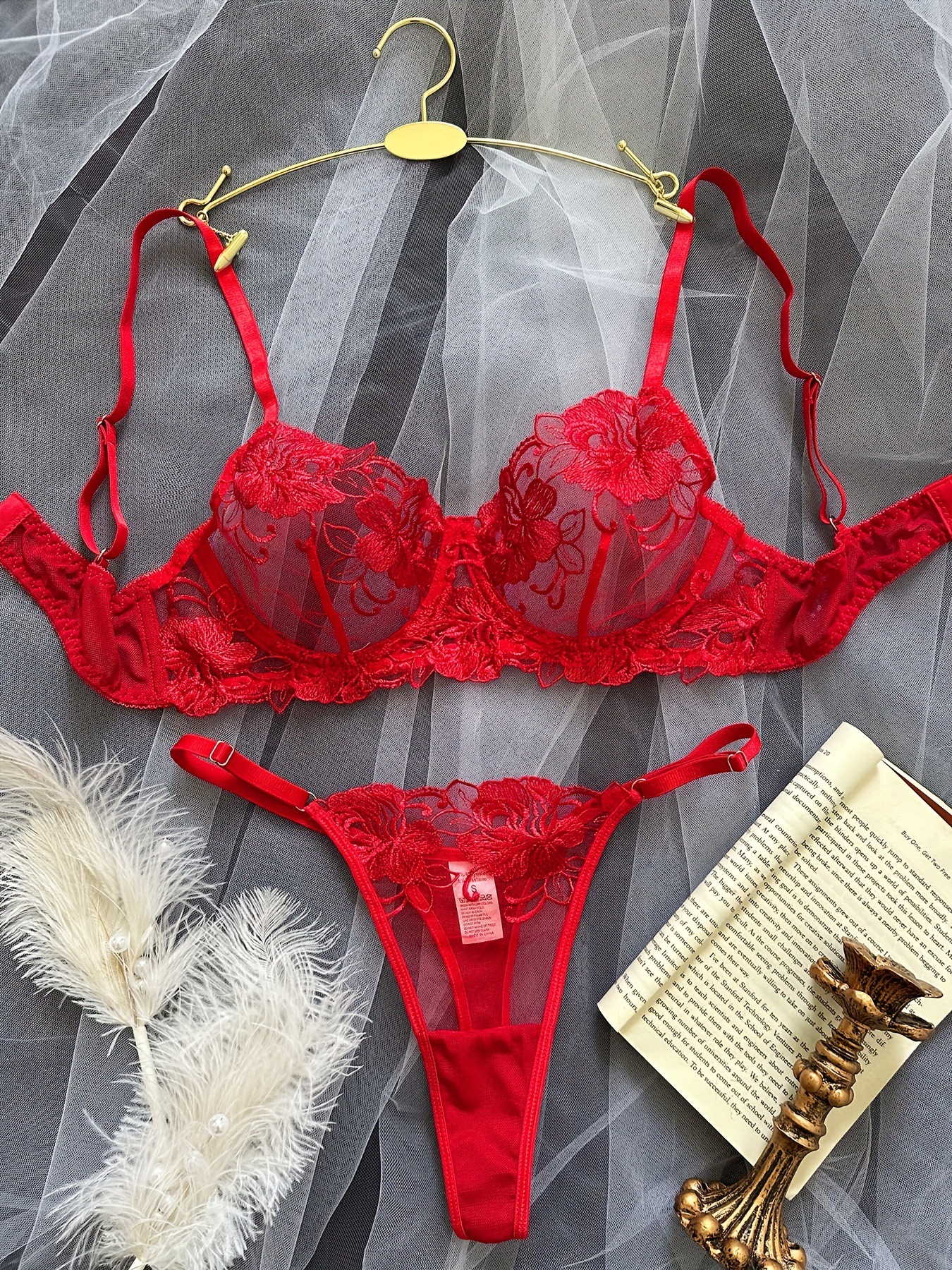 Title 2, Ensemble de lingerie broderie florale en maille...