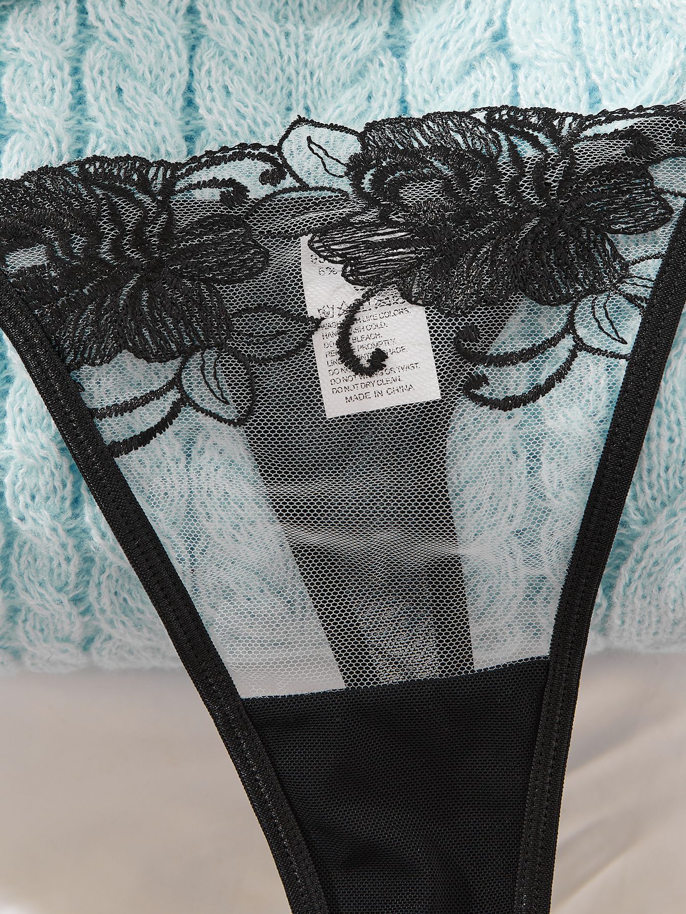 Title 13, Ensemble de lingerie broderie florale en maille...