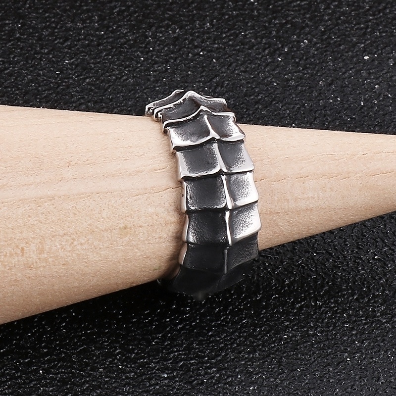 Old Simple Domineering New Personalized Design Casting Ring