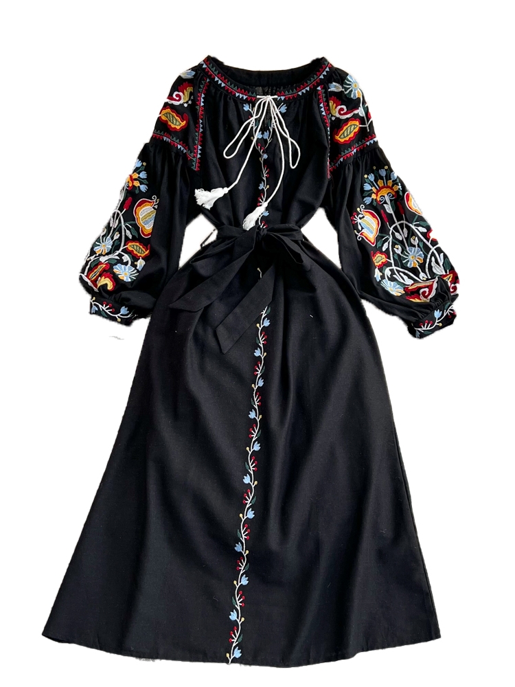 Embroidered Lantern-Sleeve Midi Dress, picture 6 of 9
