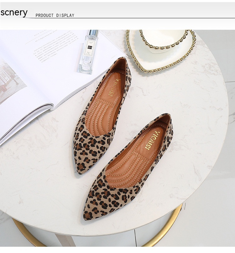 Low-cut Vintage Leopard Print Pointed-toe Soft Bottom Loafers