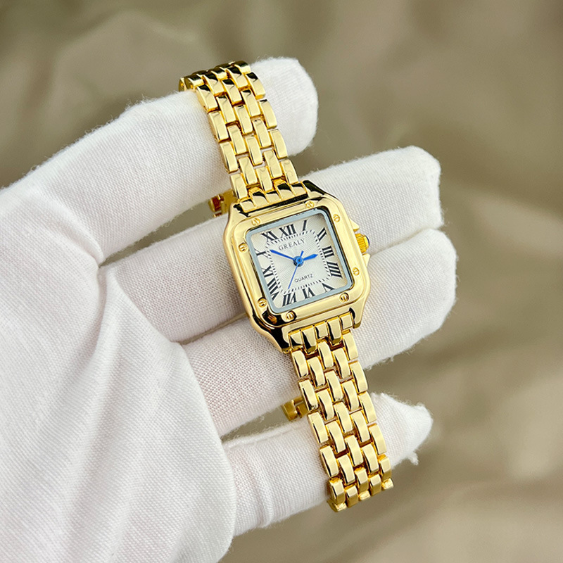 Comfortable strap of Steel Strip Roman Scale Watch