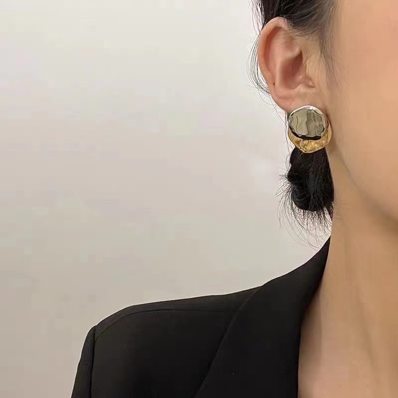 French Retro Personalized Metal Irregular Ear Studs