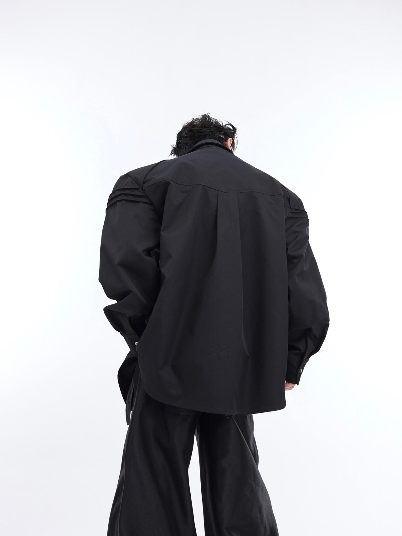 Men's Three-dimensional Pleated Design Padded Shoulder Shirt