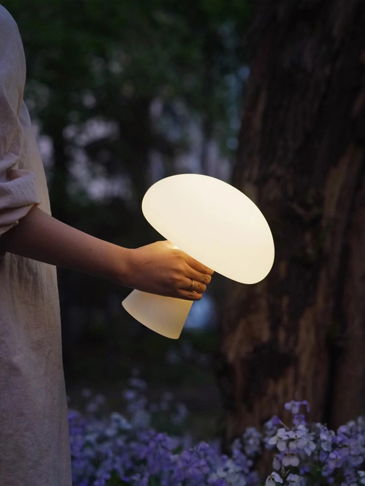 Rechargeable Mushroom Table Lamp