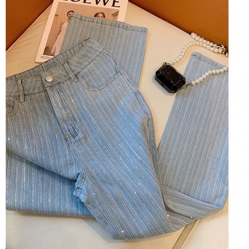 Title 7, Light Blue High Waist Jeans for Women. These je...