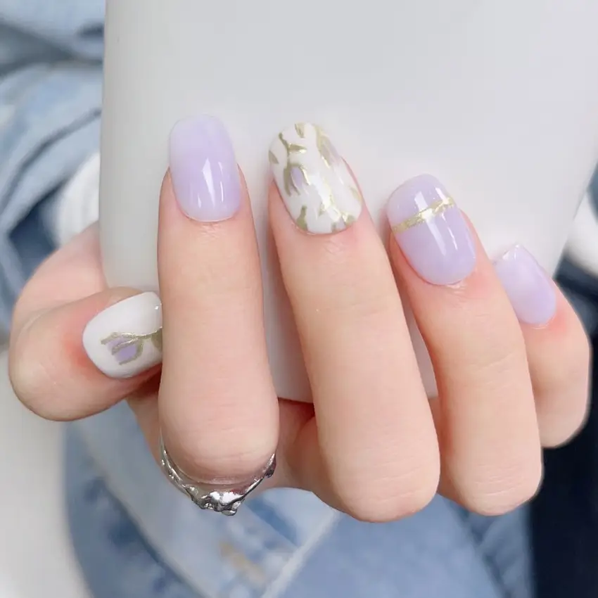 Purple Tulip Hand-painted Magic Mirror Effect Powder Blooming Handmade Wear Armor