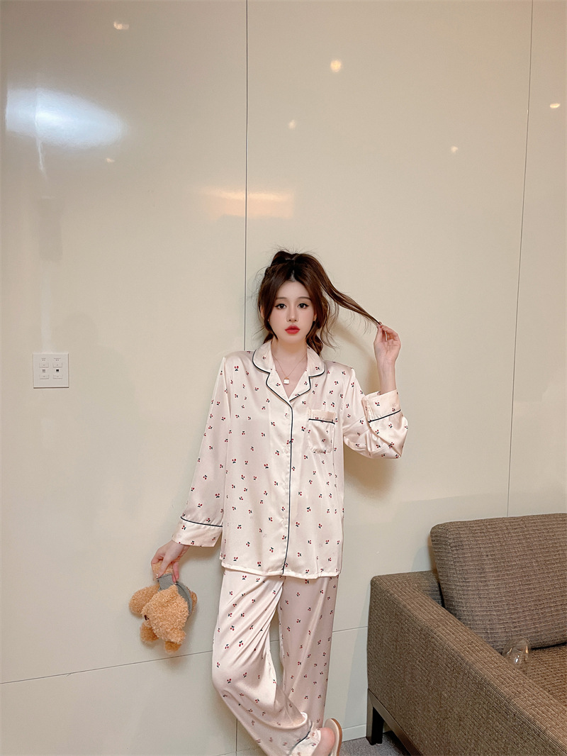 Title 8, Womens Digital Printing Cartoon Pajamas Suit