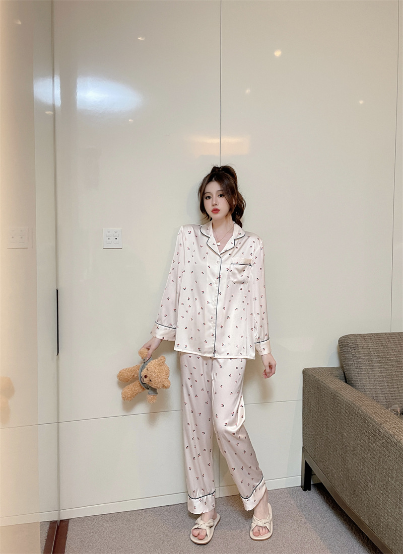 Title 9, Womens Digital Printing Cartoon Pajamas Suit