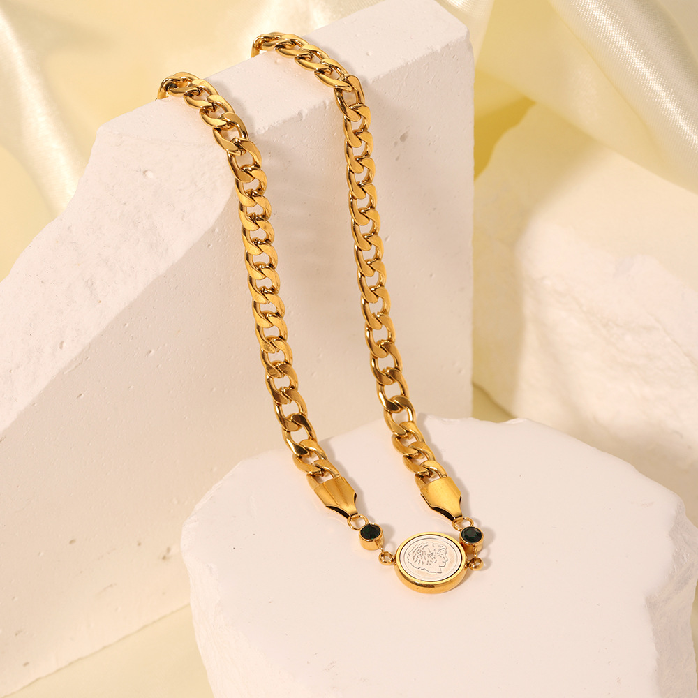 Cuban Link Chain Round Pendant Inlaid Zircon Necklace