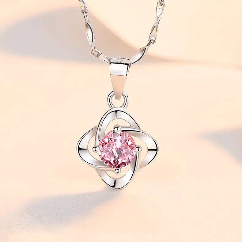 Lucky Clover Tanabata Necklace Zircon Pendant