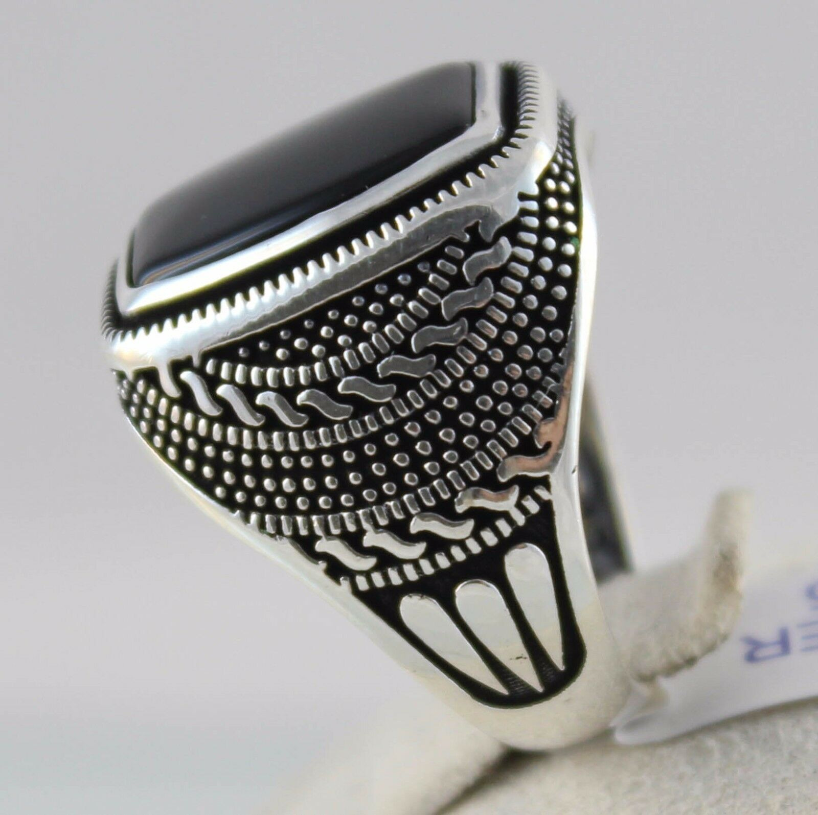 Title 5, Womens Vintage Pattern Black Face Ring A styli...