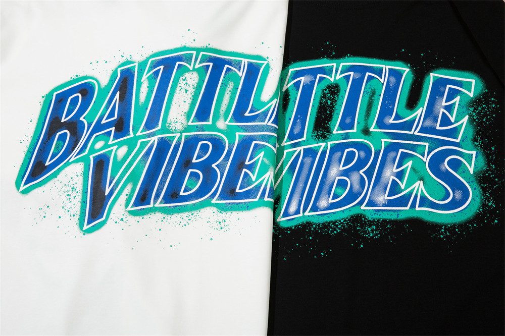 Title 6, Camiseta de manga curta com estampa de letras e...