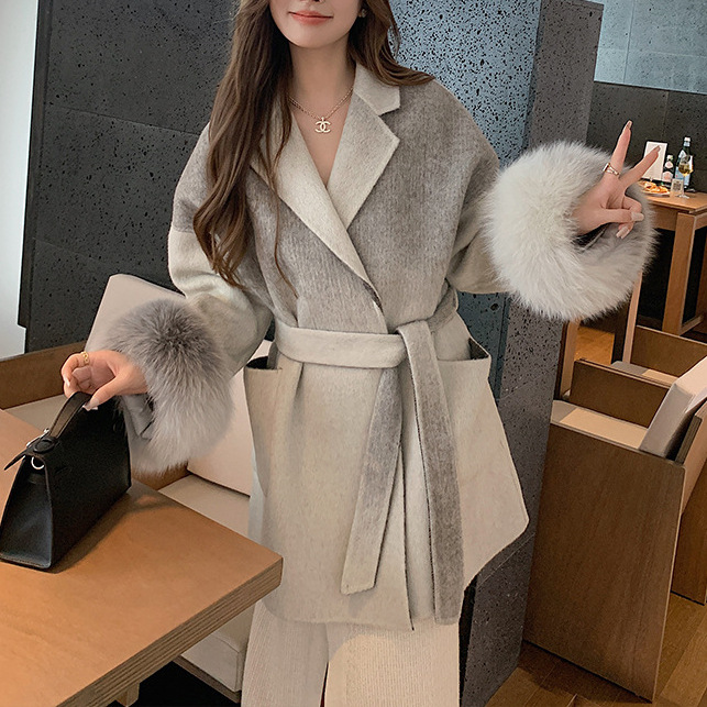 Title 3, Gradient Color Fox Reversible Cashmere Woolen C...