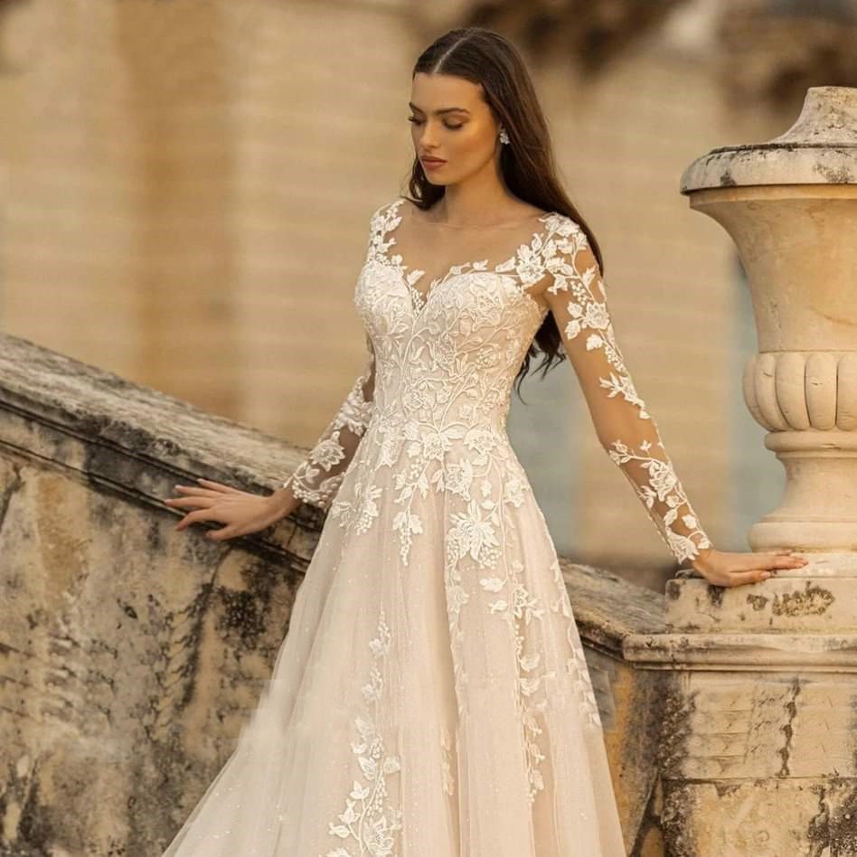 Title 7, Abito da sposa maniche lunghe stile Mori, collo...