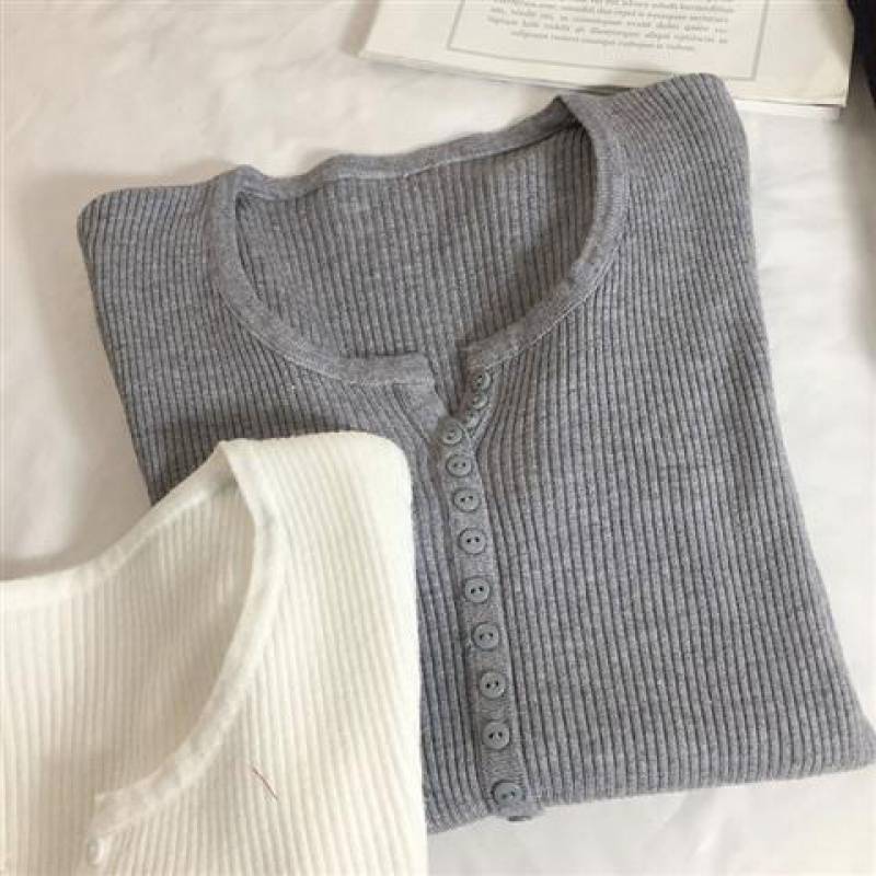 Title 5, V-neck Sweater Autumn New Style