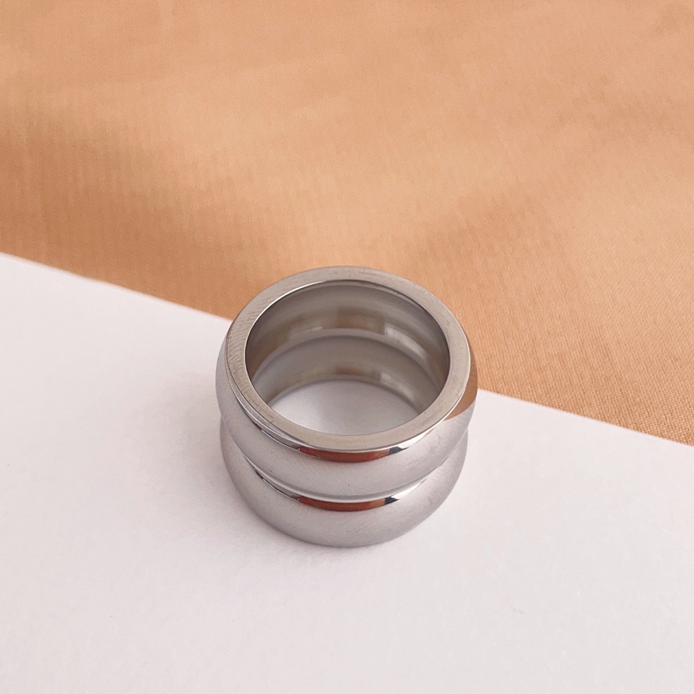 Title 8, Metal Thick Type Ring with High Color Retention...