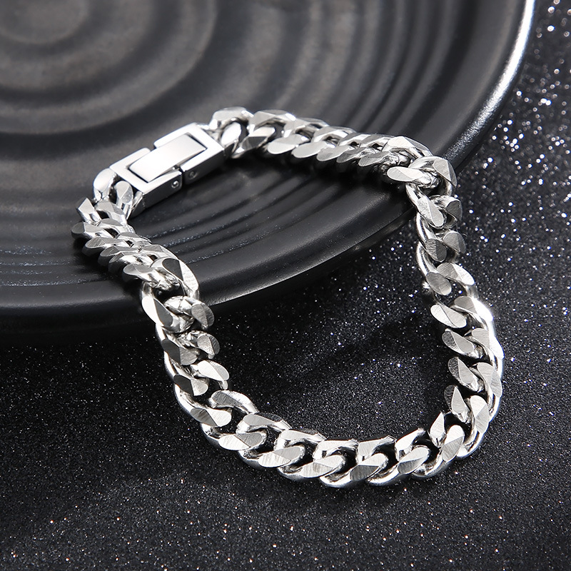 Title 6, Titanium stalen armband met Cuban link ketting ...