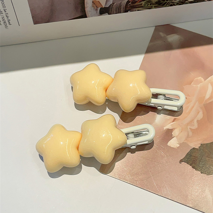 Yellow Fat Star Hair Clip - Image 3