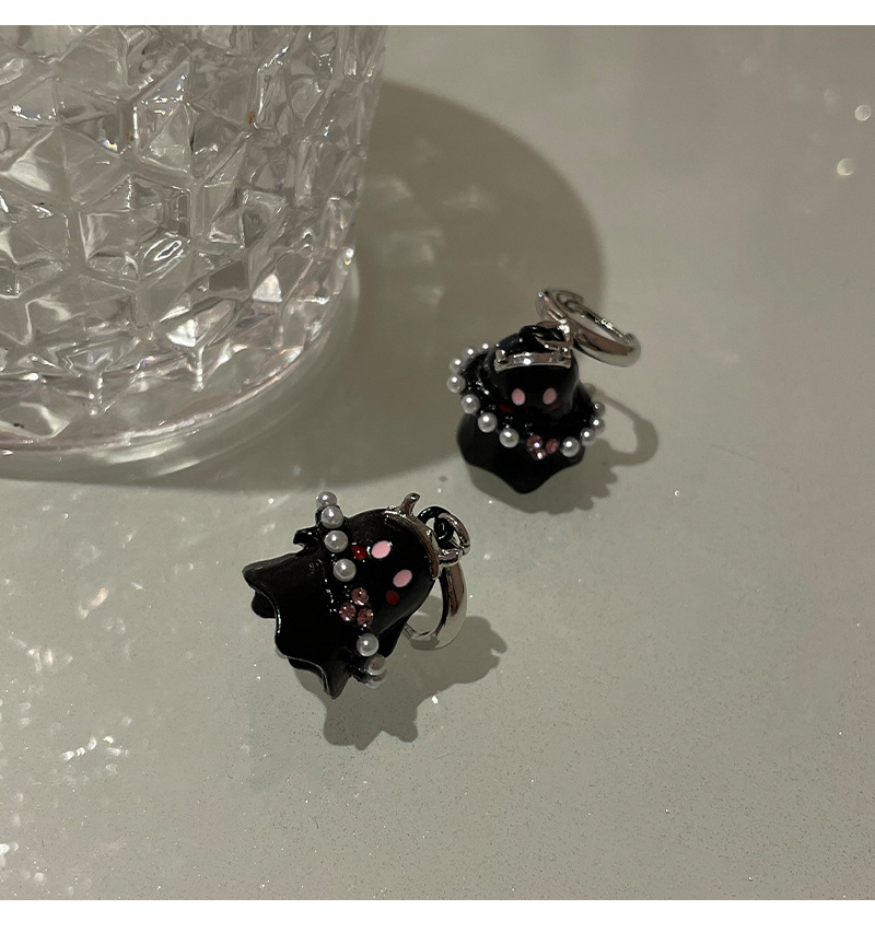 Cartoon Cute Ghost Pearl Earrings - Image 8
