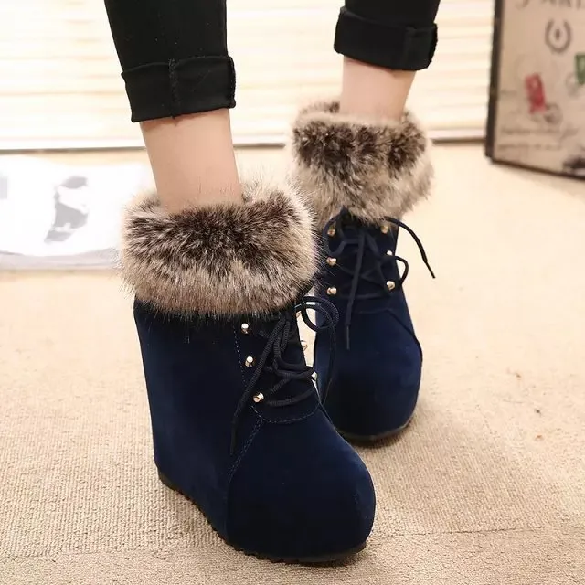 Women's Inner Heightening Fur Short Boots Flat Side Zipper Black - Shop at LoveMi