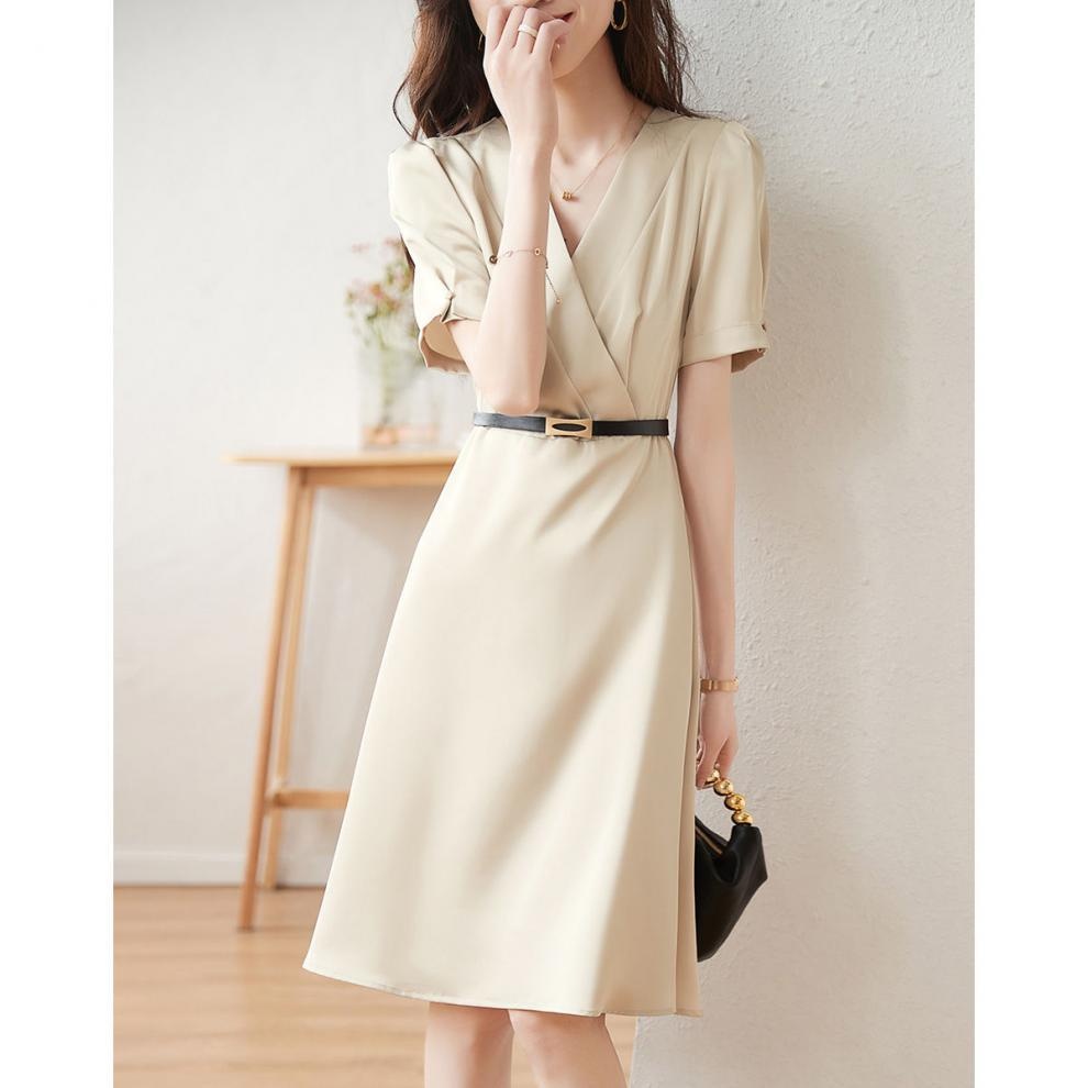 Title 2, Commuting Elegant Lady Comfortable Slimming Dress