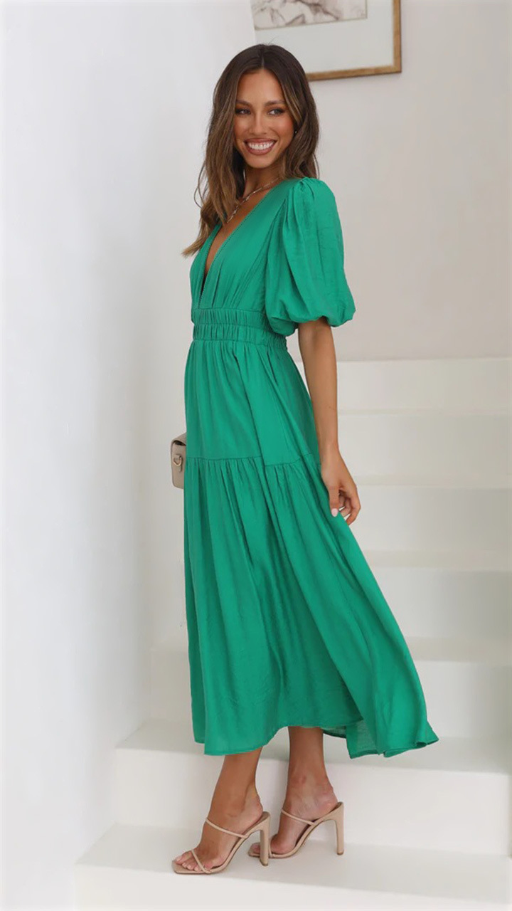 Title 18, V-neck Waist-tight Mid-length Dress