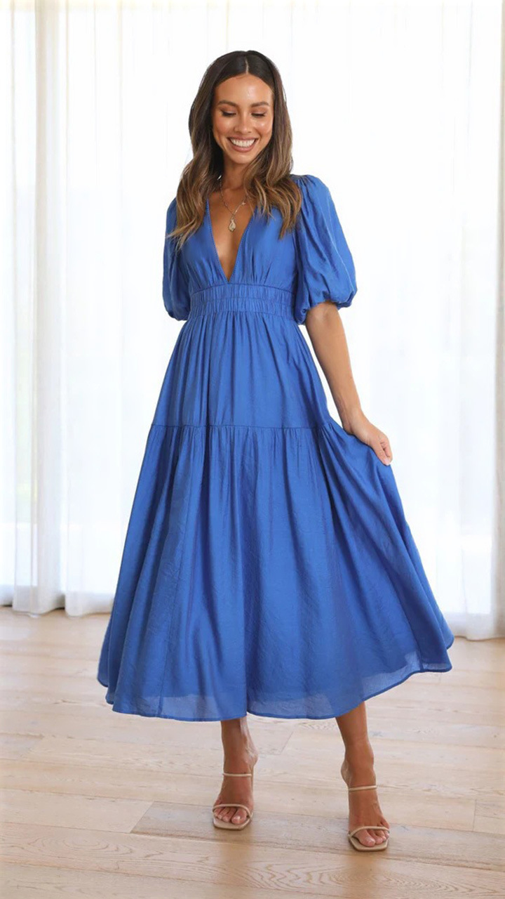 Title 23, V-neck Waist-tight Mid-length Dress