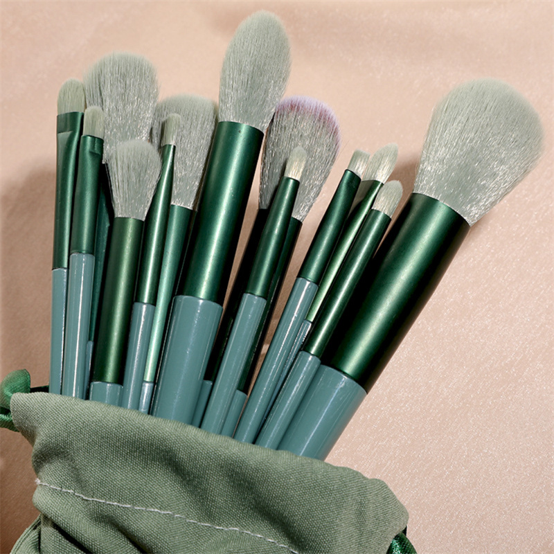 Title 11, 13 Pcs Makeup Brush Set for flawless applicatio...