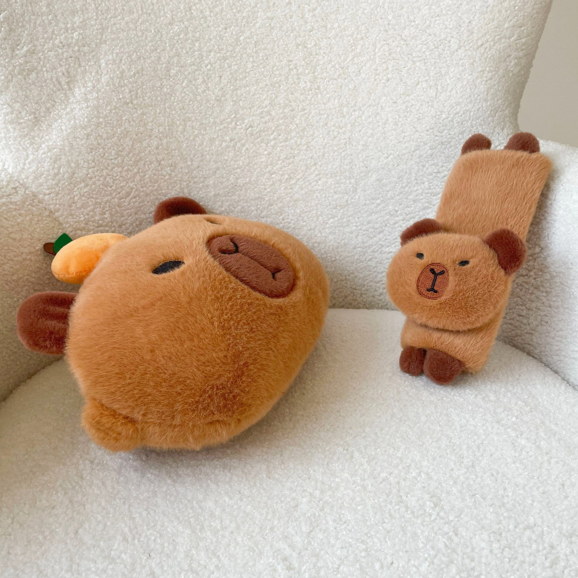 Title 8, Almohada de coche Capybara, almohada bonita de ...