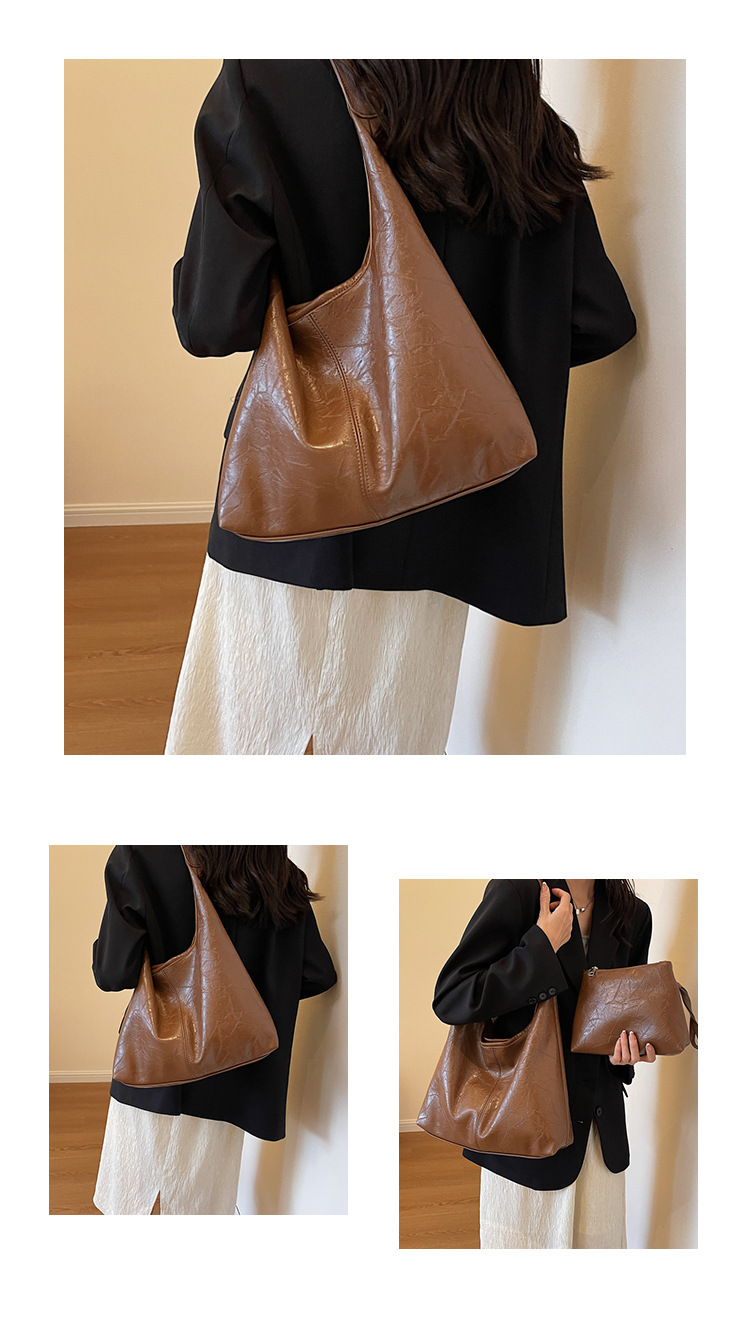 Spacious Shoulder Bag – Soft Leather Tote Bag