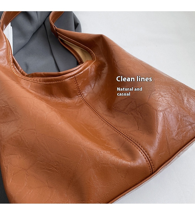 Spacious Shoulder Bag – Soft Leather Tote Bag