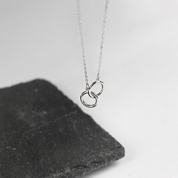 Title 5, Circle double ring necklace