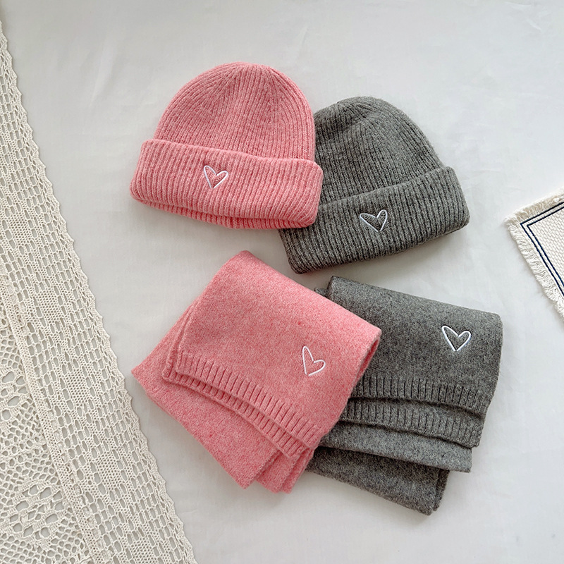 Title 16, Heart Embroidery Solid Color Children Woolen Kn...