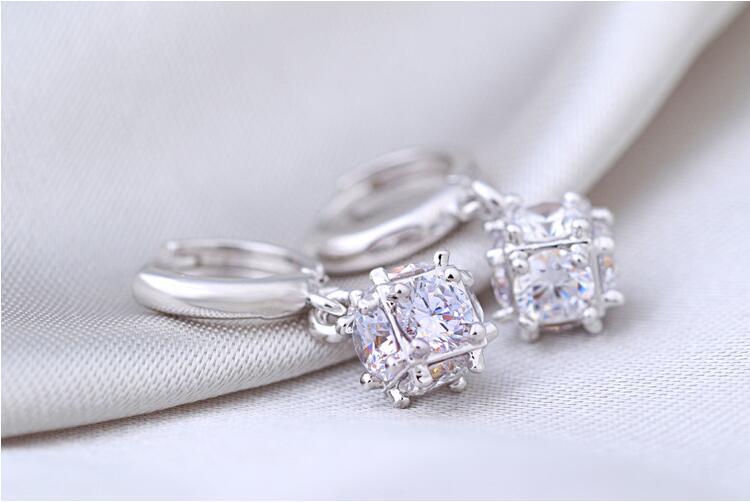 Title 6, Fashion Crystal Rhinestone Zircon Ring