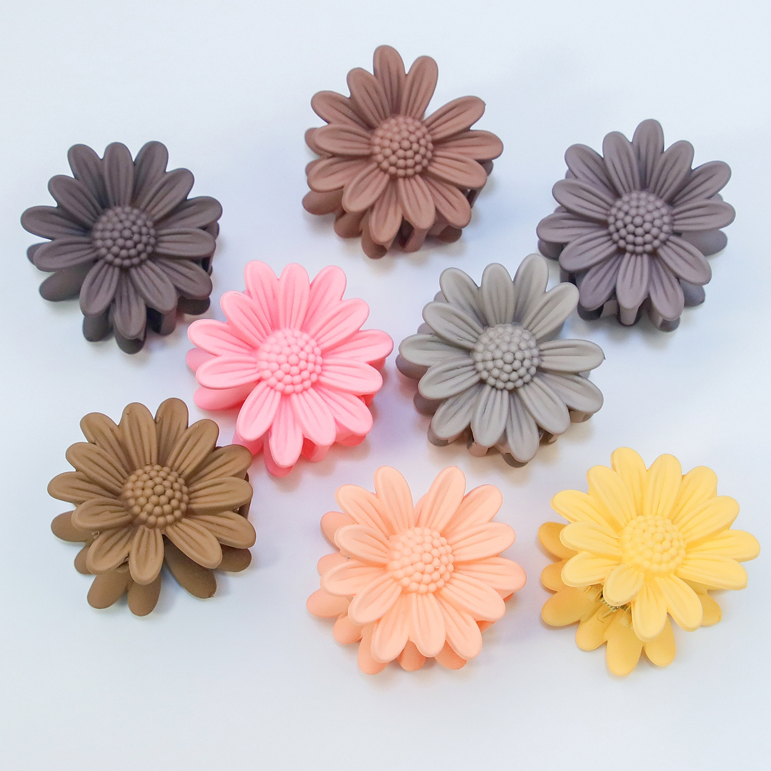 Title 5, Small Size Frosted Flower Side Fringe Hairpin