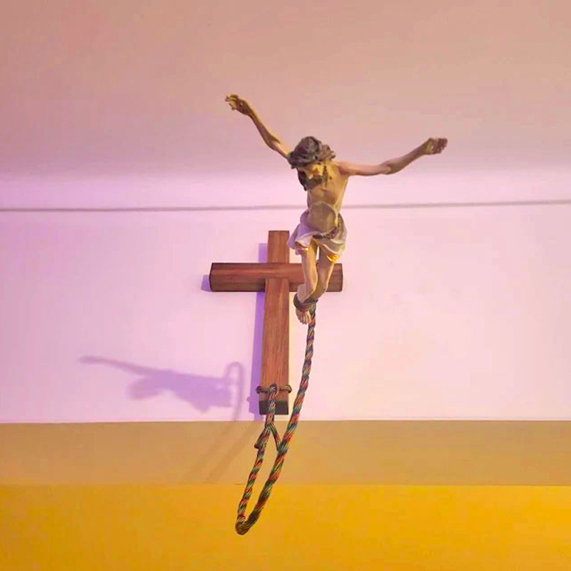 Title 6, Easter Decorative Creative Bungee Jumping Jesus...