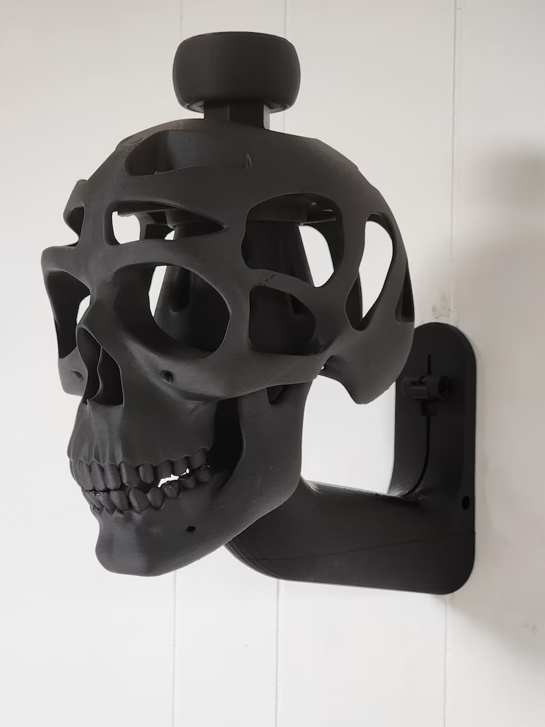 Title 2, Skull Helmet Display Bag Household