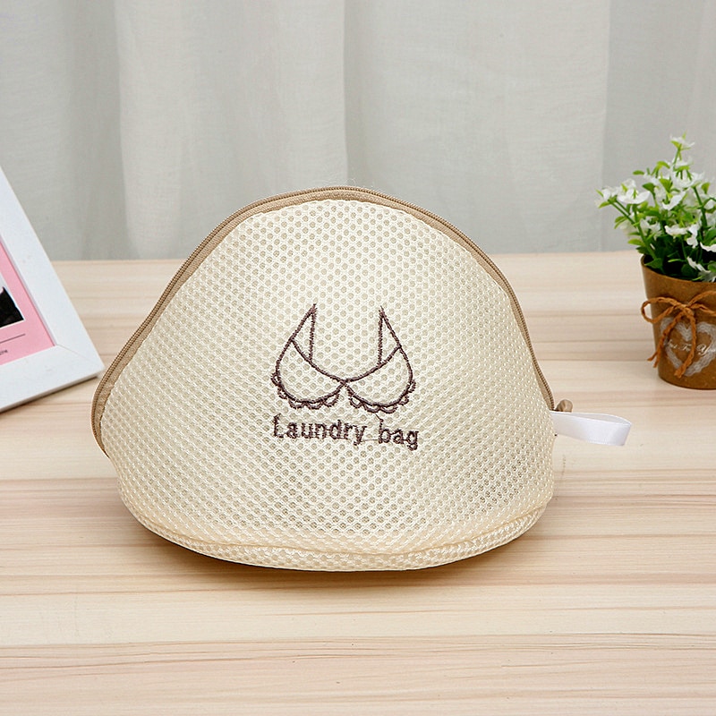 Title 16, Laundry bags for washing bras and lingerie. Pro...