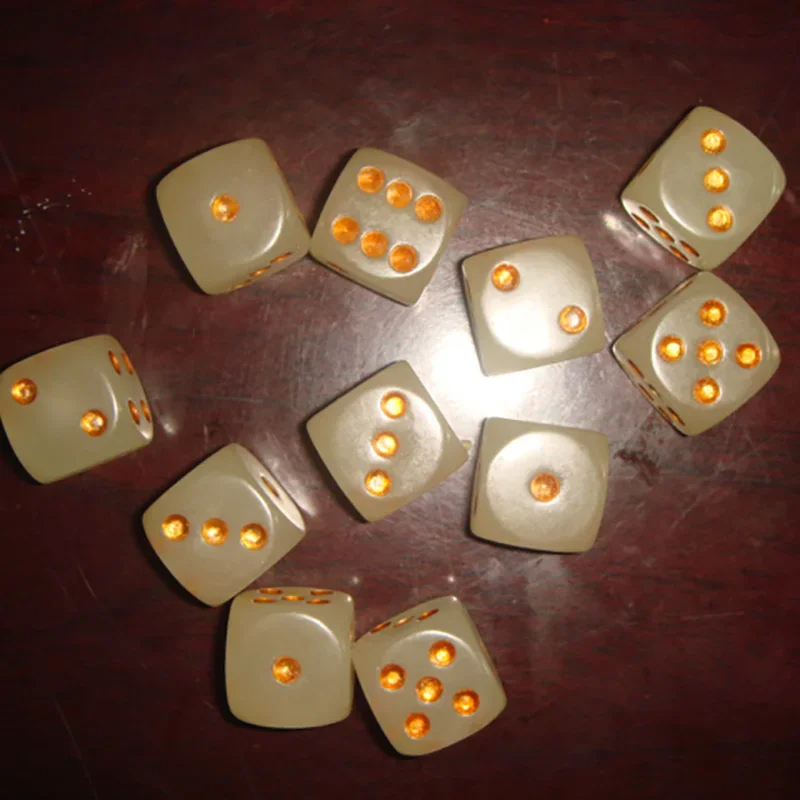 Title 3, New 16MM Rounded Gold Point Luminous Dice